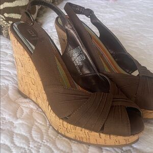 Brown Linen Platform Open Toe Sandals
